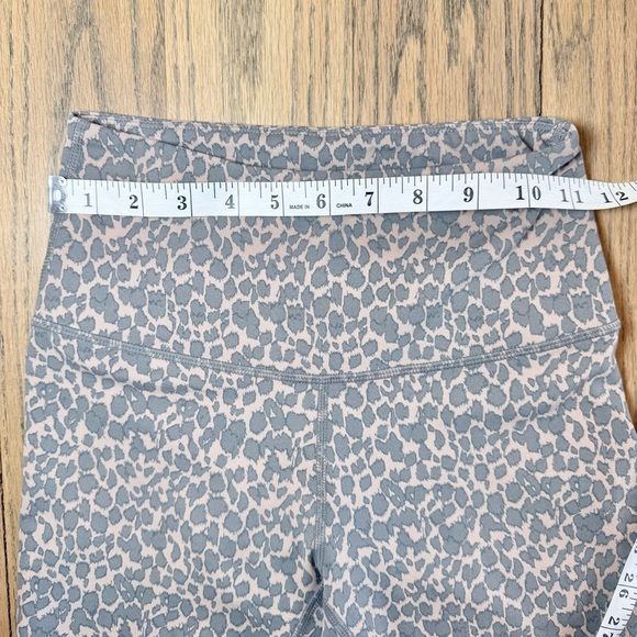 Varley Women's Let's Move High Rise 25' Leggings Graphite Cheetah Size XS - Picture 9 of 12
